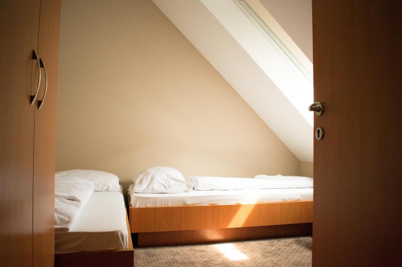 P4W Hotel Residence Szombathely Exterior foto